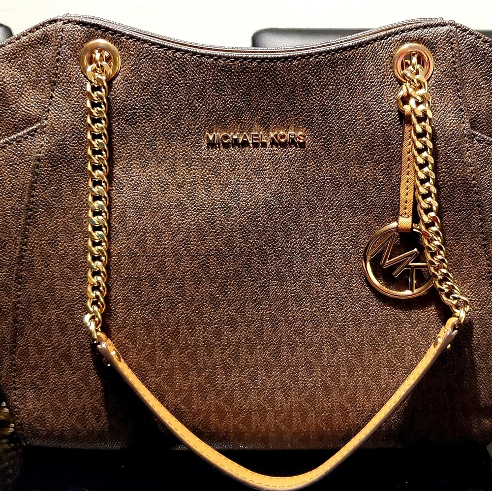 Michael Kors Jet Set Tote